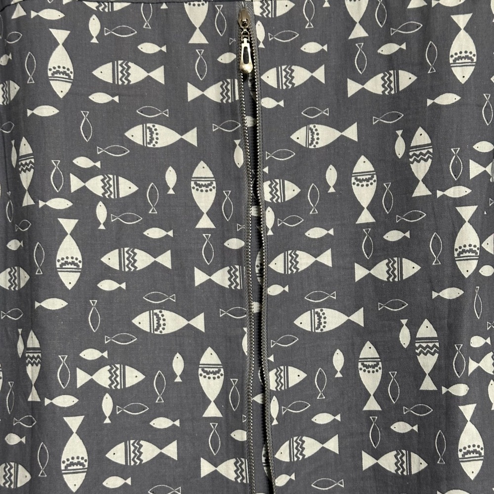 Shana Fish Print Tunic Shirt Cotton Back Zip Roll Tab Sleeve Grey Whimsical Sz M - Picture 4 of 7